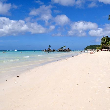 Boracay Beach Club Balabag  Exterior foto
